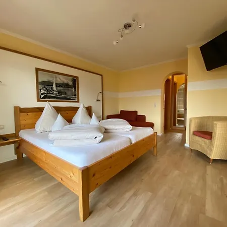 Gaestehaus Seeblick 3*